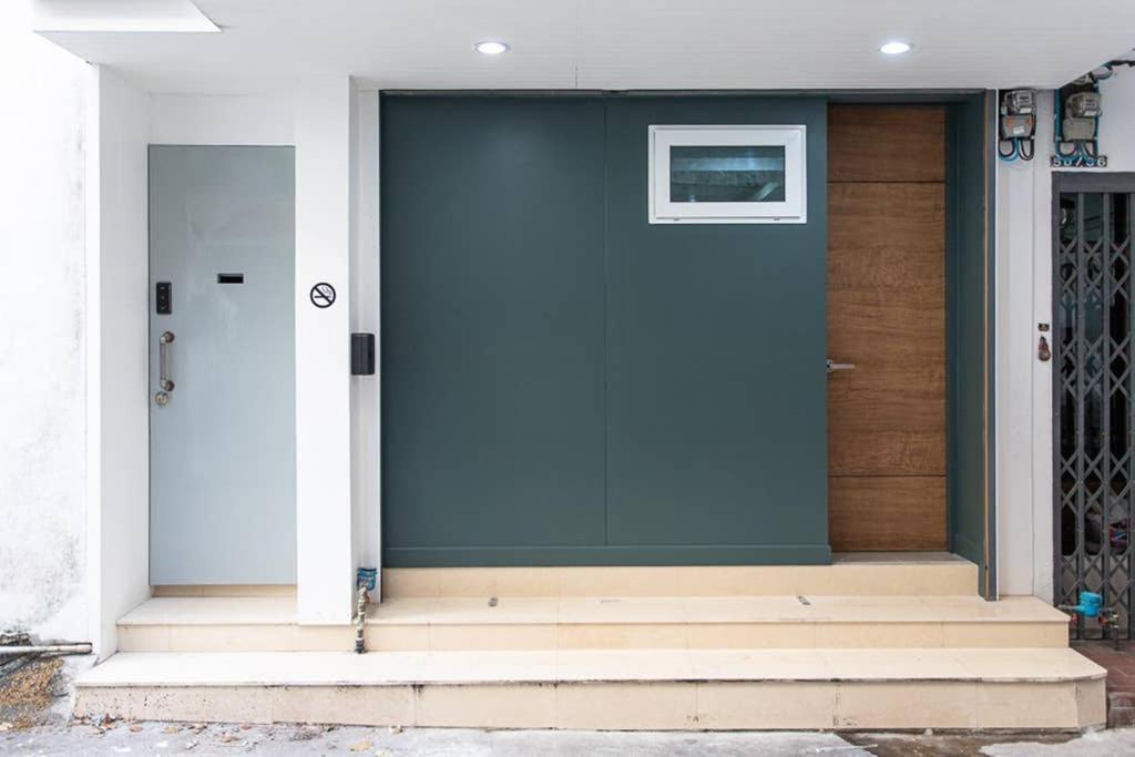 P2 Silom Large 2Beds Full Kitchen Wifi 4-6Pax Apartamento Banguecoque Exterior foto