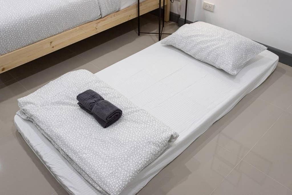 P2 Silom Large 2Beds Full Kitchen Wifi 4-6Pax Apartamento Banguecoque Exterior foto